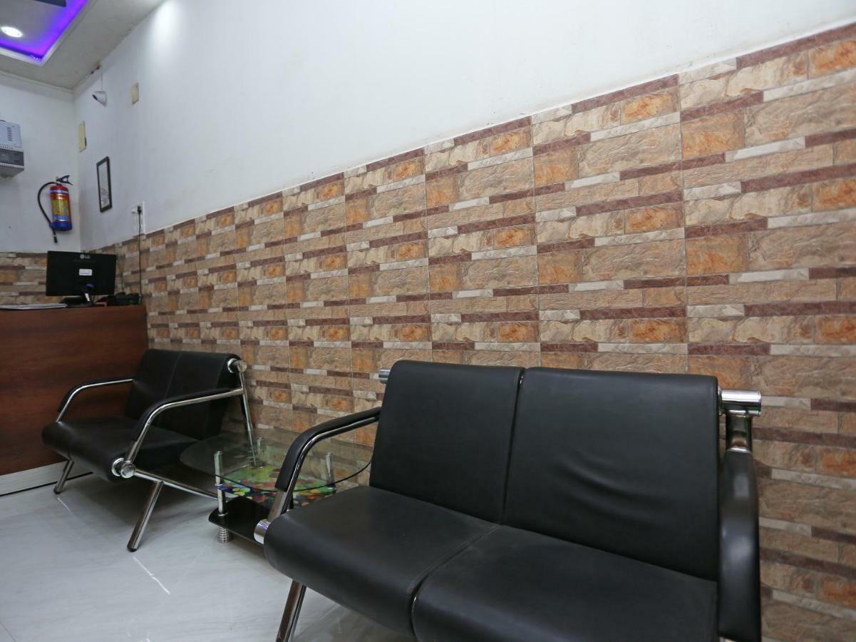 Hotel Bachchan Palace Varanasi Bagian luar foto