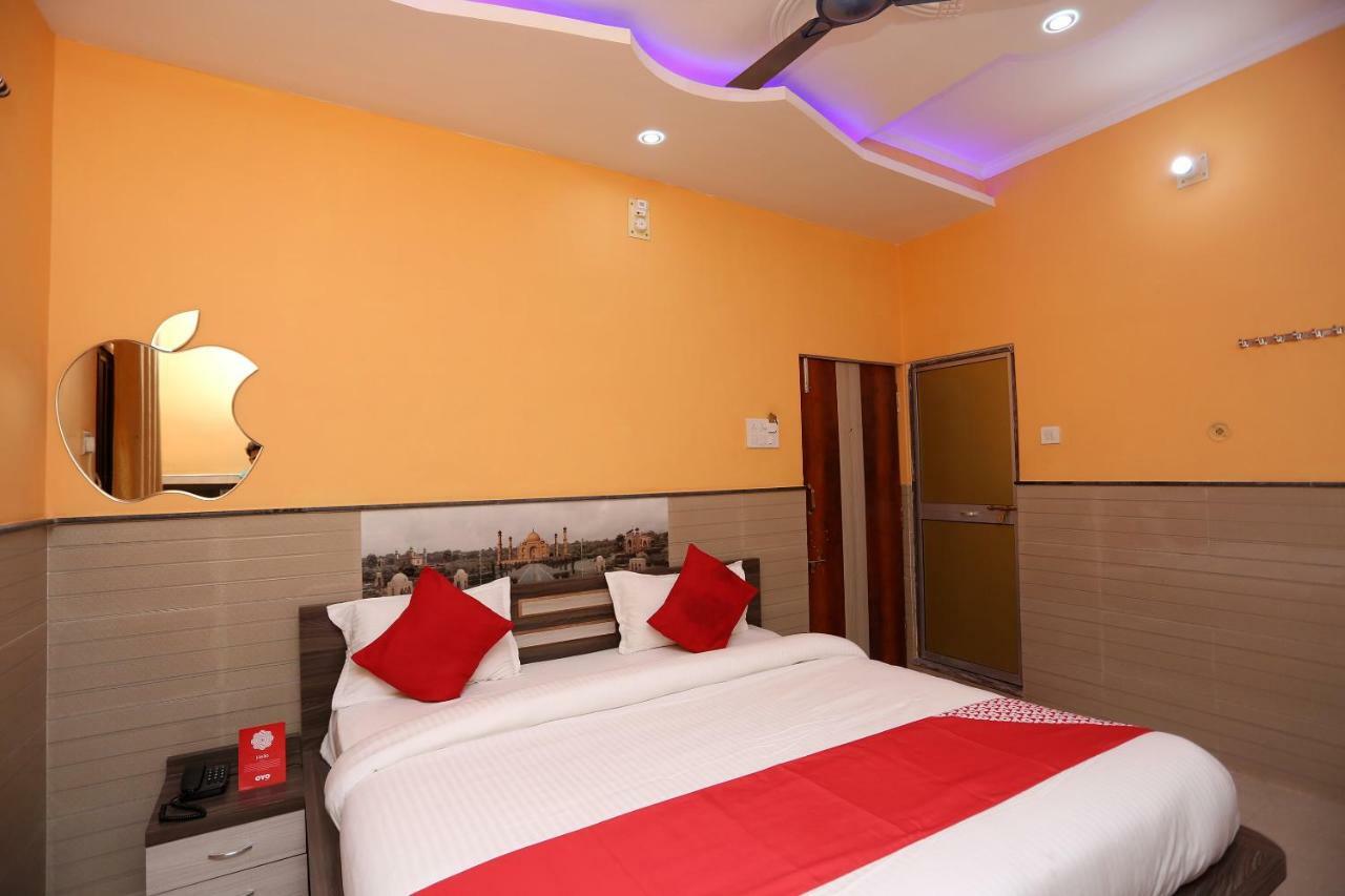 Hotel Bachchan Palace Varanasi Bagian luar foto