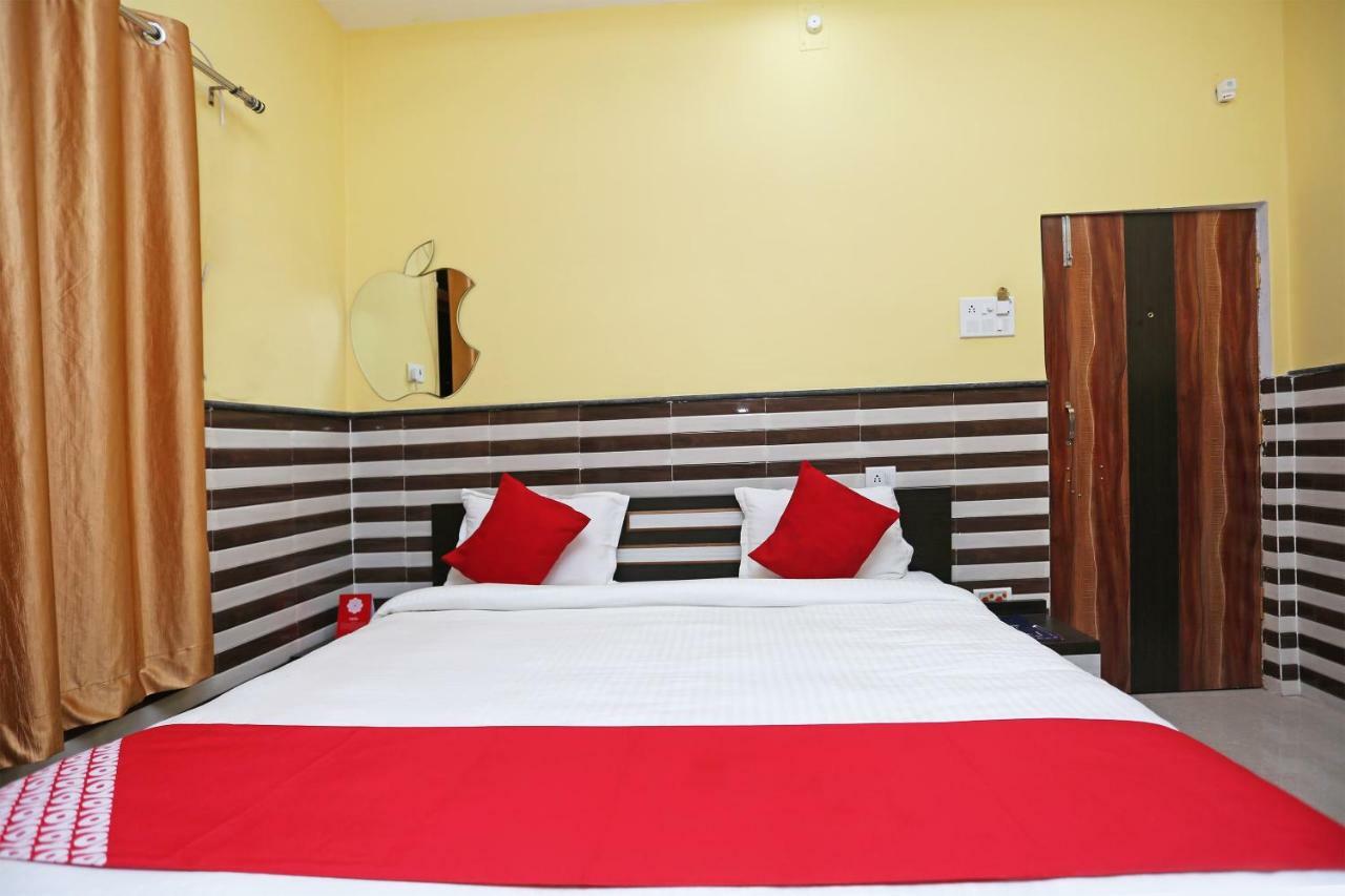 Hotel Bachchan Palace Varanasi Bagian luar foto